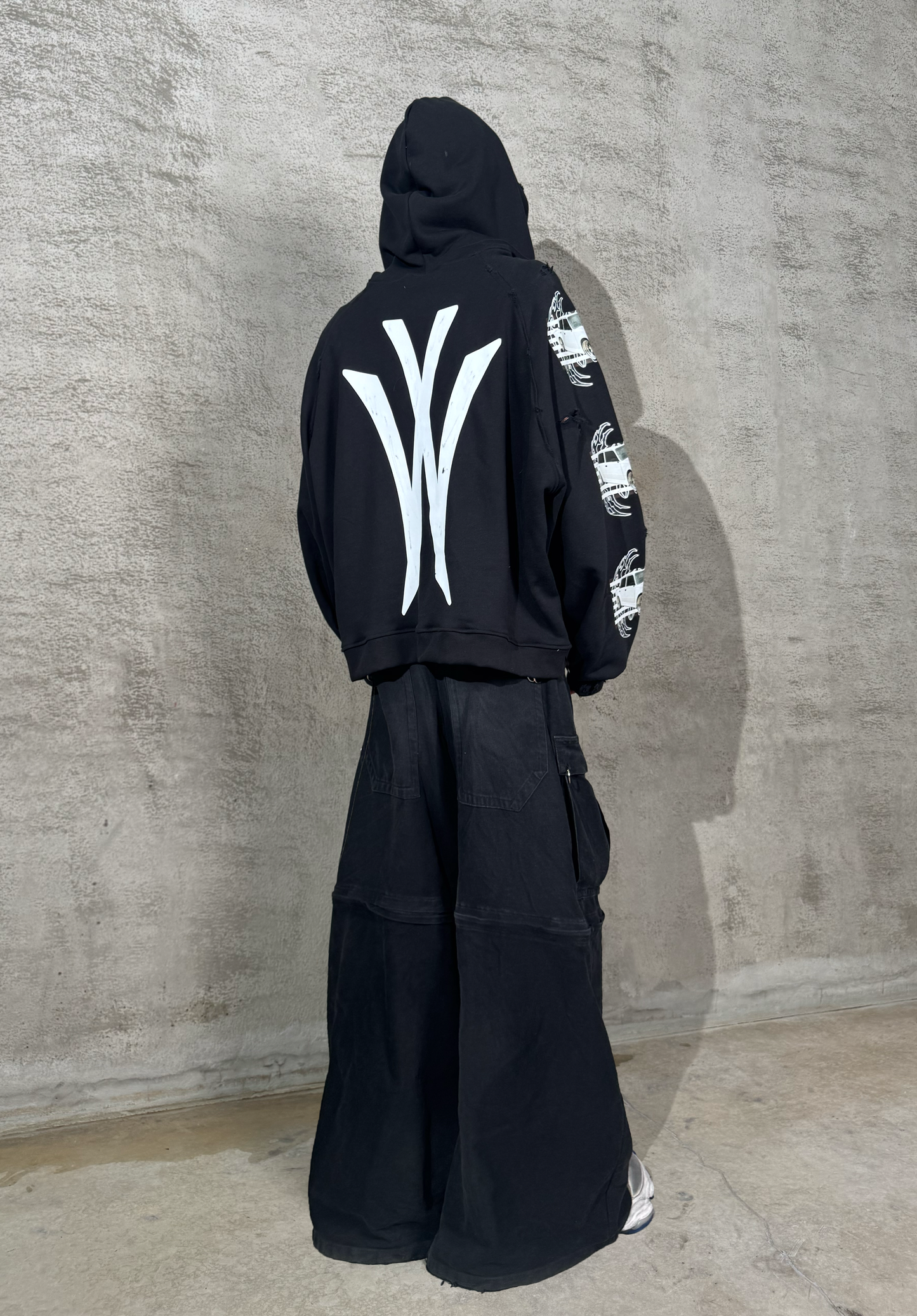 "byedEMOx" zip hoodie