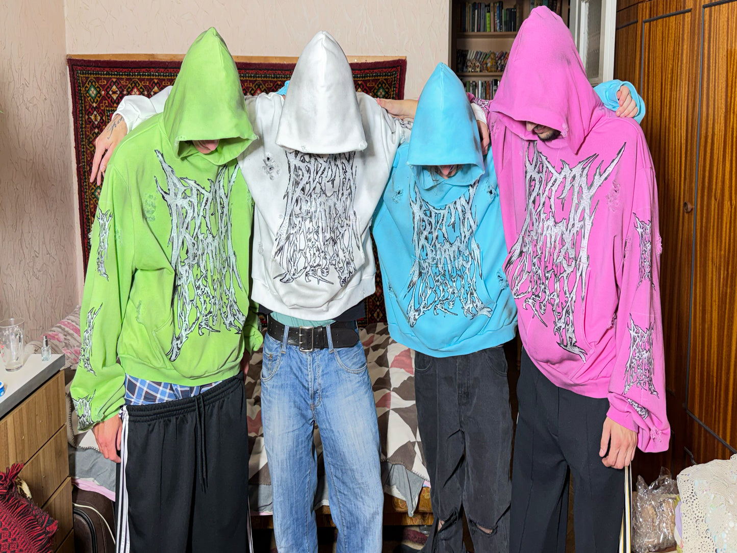 "@bdmx" r4ver hoodie